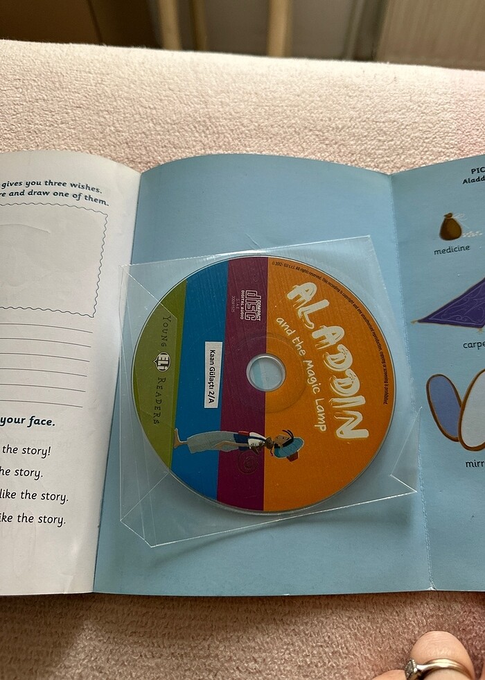 İngilizce Aladdin hikaye kitabı - Görsel 2