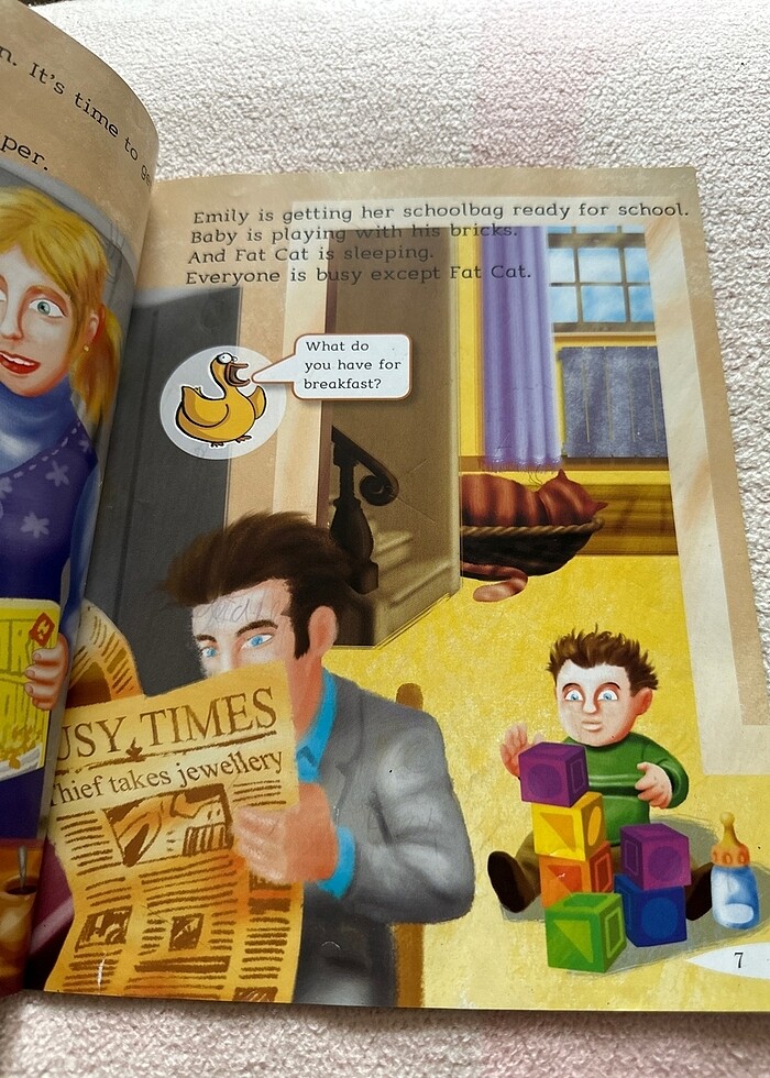 Fat cats busy day İngilizce hikaye kitabı - Görsel 2