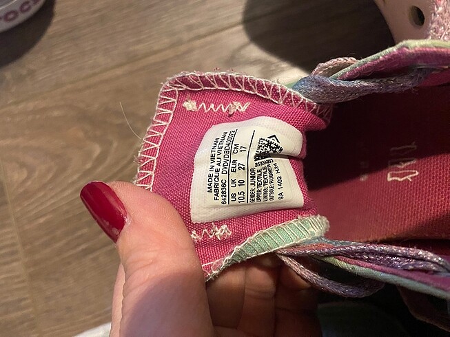 27 Beden yeşil Renk Amerikadan alınmış converse 27 numara
