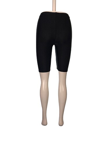 s Beden Pull and Bear Mini Şort %70 İndirimli.