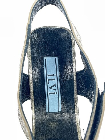 39 Beden sarı Renk ilvi Platform %70 İndirimli.