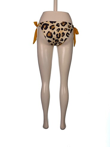 34 Beden Trendyol & Milla Bikini %70 İndirimli.