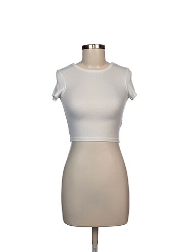 Zara T-shirt %70 İndirimli.