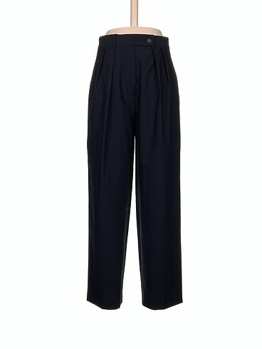 Zara Düz Kesim %70 İndirimli.