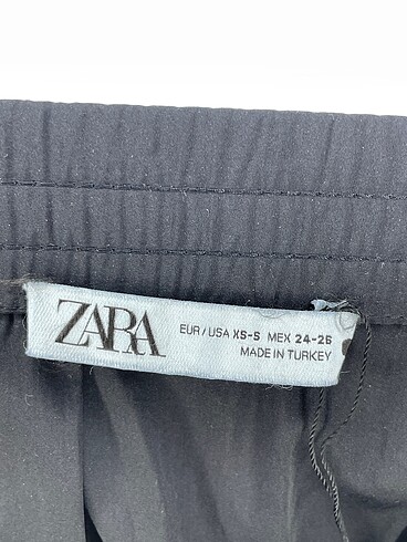 xs Beden siyah Renk Zara Midi Etek %70 İndirimli.
