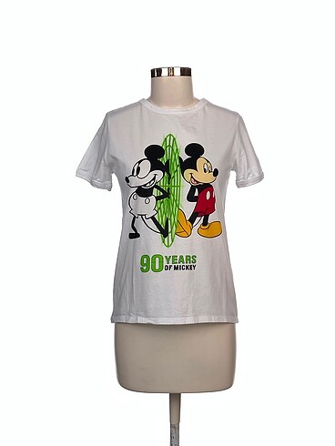 Zara T-shirt %70 İndirimli.