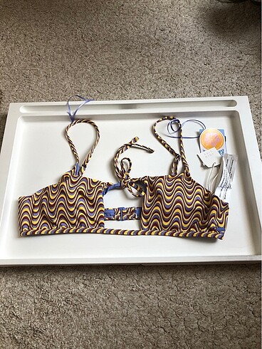 Pull and Bear Kadın Retro Pencere Detaylı Bikini Üstü