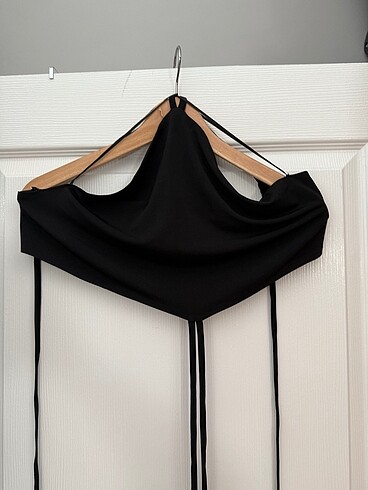 Pull and Bear Pull & Bear Siyah Bağcıklı Crop Top