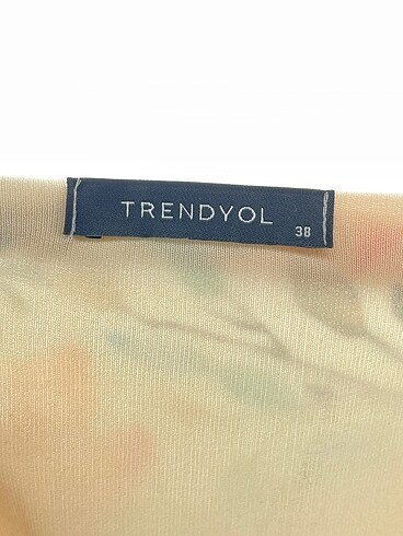 38 Beden çeşitli Renk Trendyol & Milla Kısa Elbise %70 İndirimli.