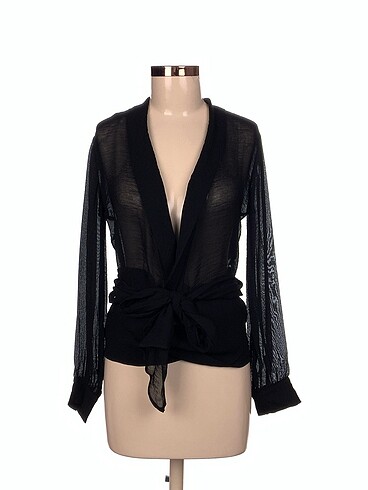 Zara Bluz %70 İndirimli.