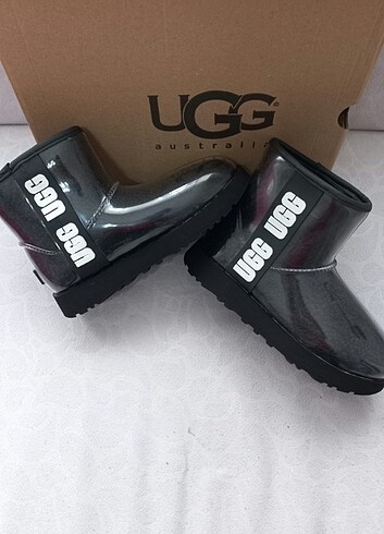 Ugg UGG ŞEFFAF BOT YENİ SEZON 37