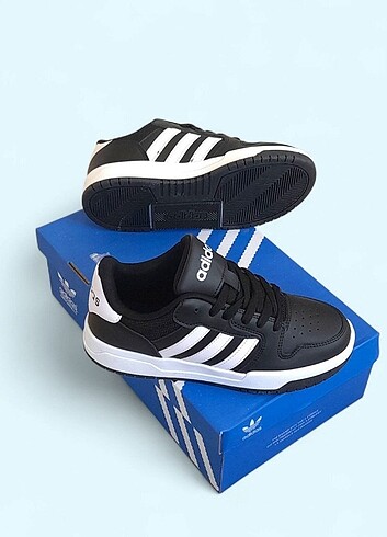 Spor ayakkabı adidas