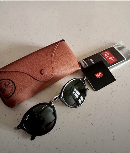 Ray Ban