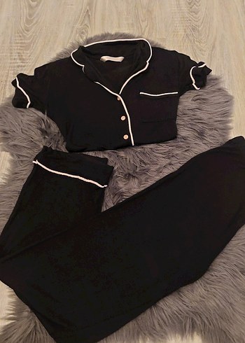 Siyah Kısa Kollu Kadın Pijama Takımı