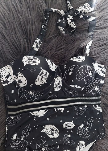 BOO Siyah Gotik Desenli Kadın Mayo - Görsel 3