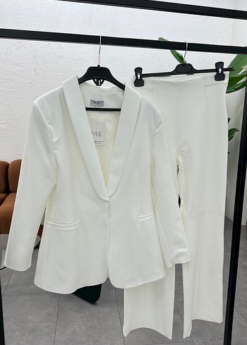 Beyaz Kadın Blazer Ceket takım