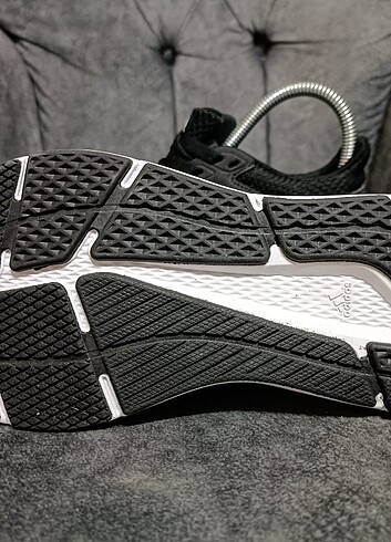 38 Beden Adidas cloudfoam