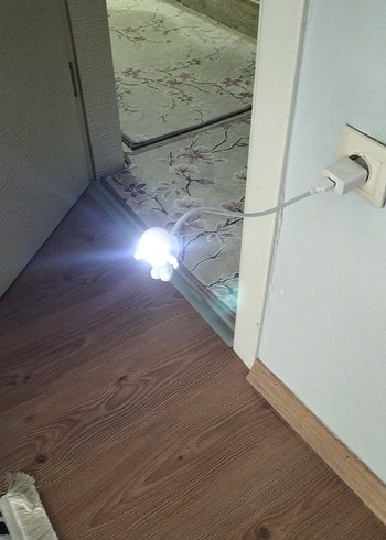 Beden USB Astro-Light Beyaz Astronot Figürlü Lamba
