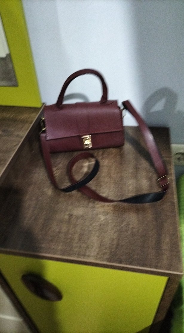 Bordo Kadın Deri Tokalı Çanta - Görsel 3