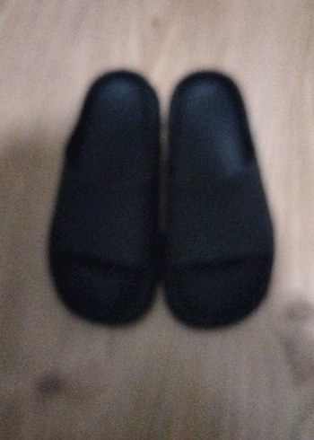 Kadın Siyah Minimalist Terlik - Görsel 2