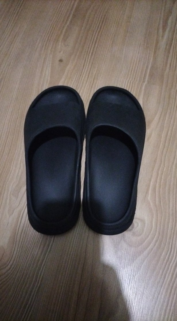 Kadın Siyah Minimalist Terlik - Görsel 3