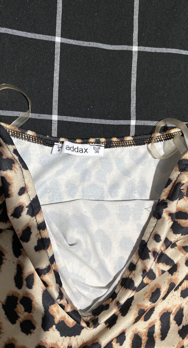 Kahverengi Leopar Desenli Kedi Kıyafeti - Görsel 2