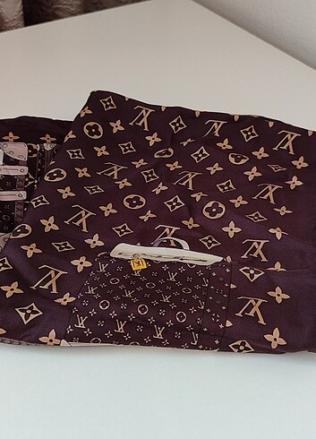 A kalite eşarp