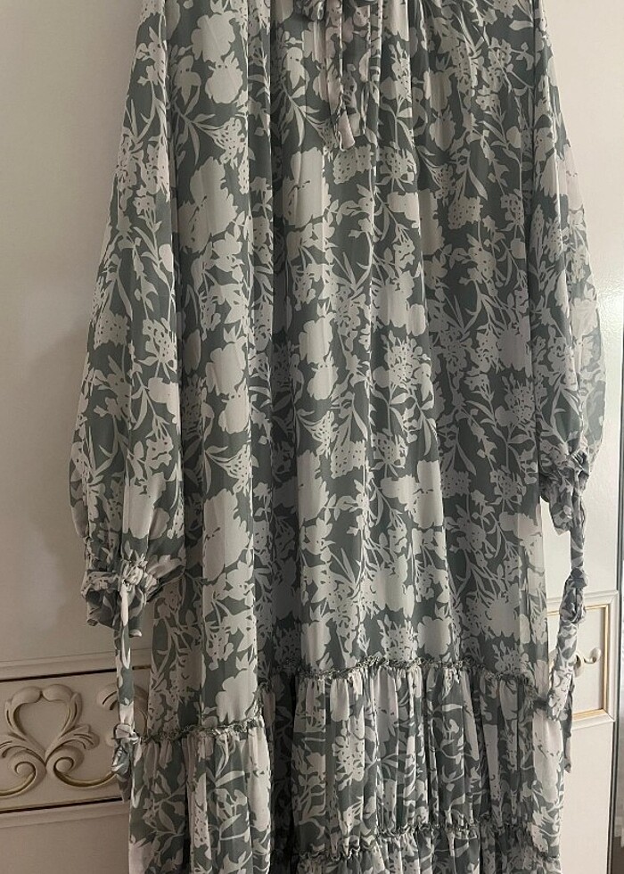 Şifon astarlı elbise - Görsel 4