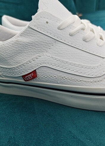 Beyaz vans