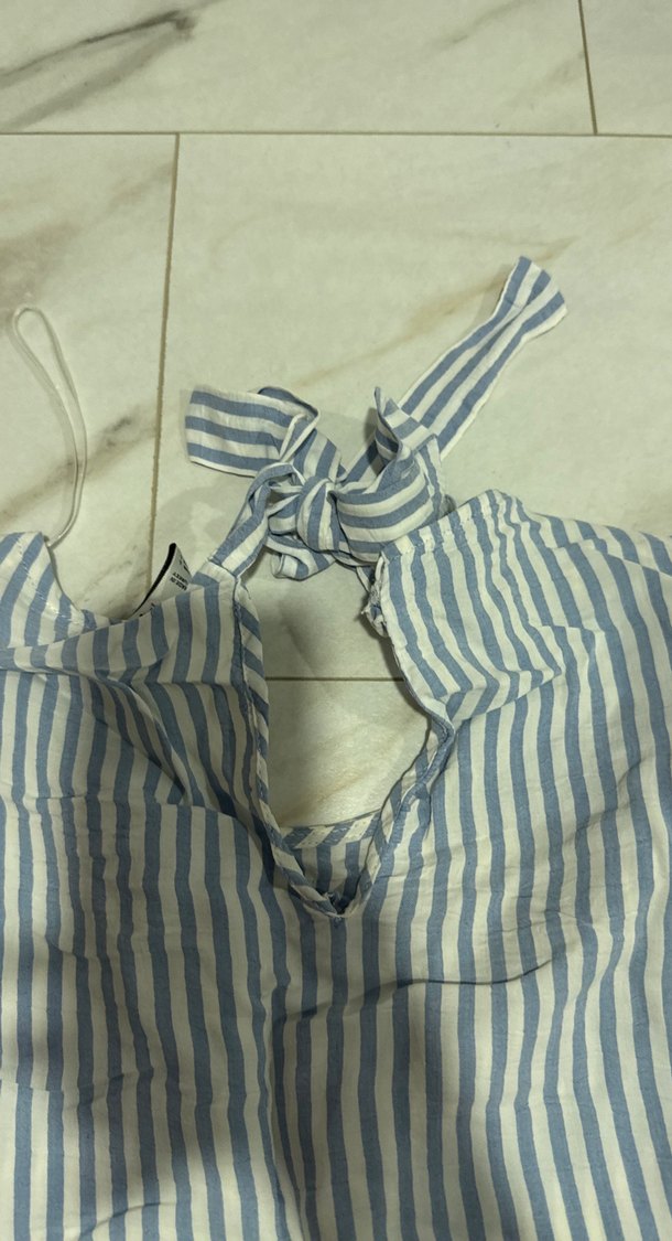 Mavi çizgili, kısa kollu, fırfırlı keten gömlek - Görsel 2