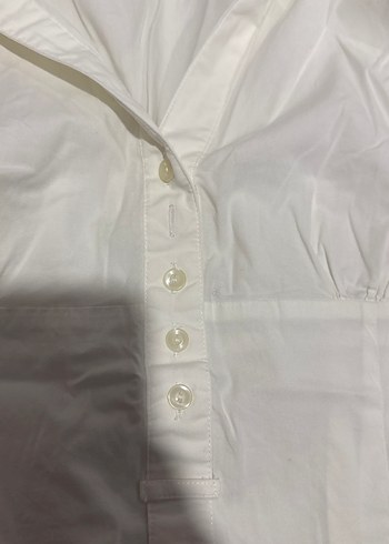 Düğmeli Kısa Kollu Keten Beyaz Bluz - Görsel 3