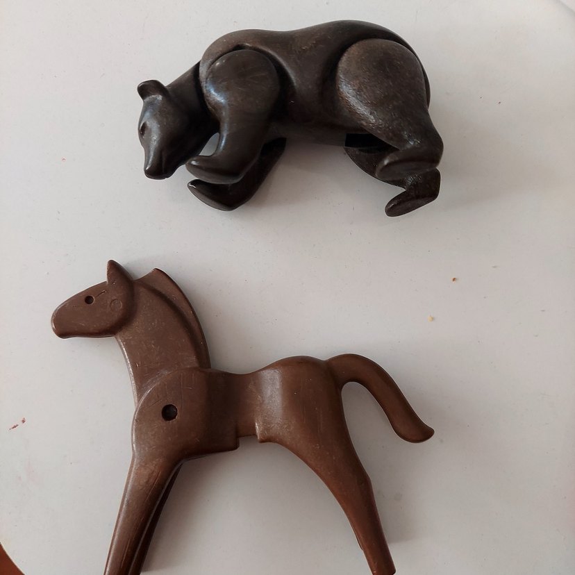 Kahverengi Hareketli Hayvan Figürleri - Görsel 2