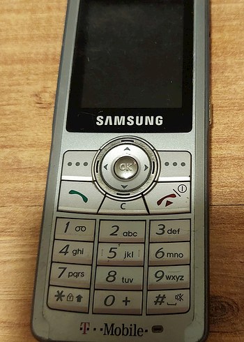 Gri Samsung T-Mobile Tuşlu Telefon - Görsel 2