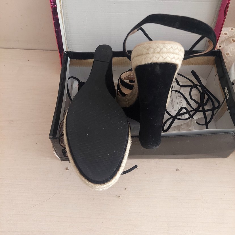 De Vip orjinal 40 numara Dolgu Topuklu Ayakkabı - Görsel 5