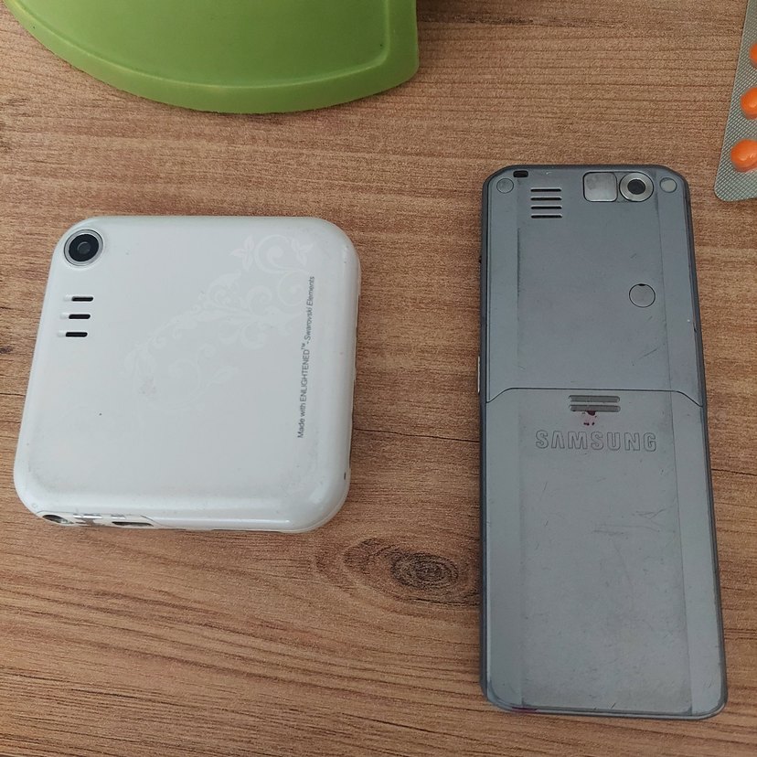 Samsung T-Mobile Gri Beyaz Telefon tuşlu - Görsel 2