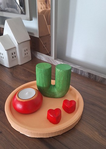 Kırmızı Kalp ve Mumluklu Figürin - Görsel 4