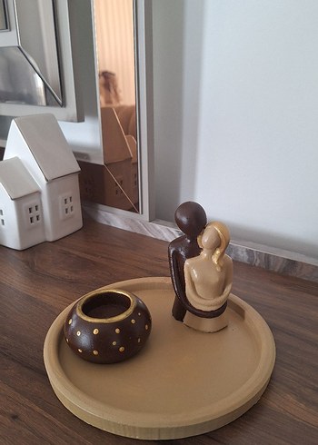 Kırmızı Kalp ve Mumluklu Figürin - Görsel 3