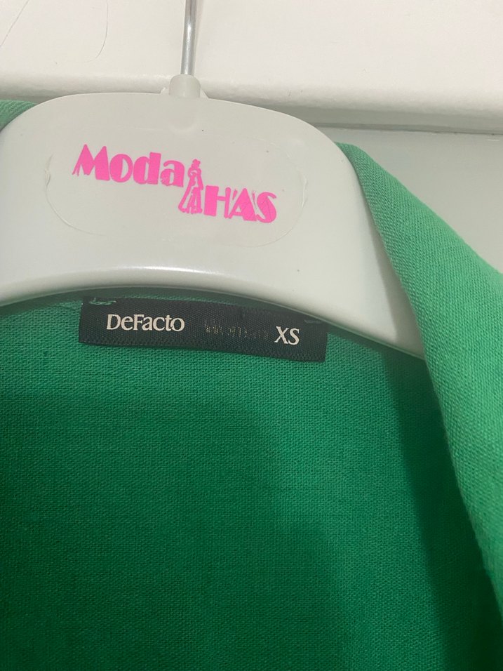 Düğmeli Kısa Kol Yeşil Keten Gömlek - Görsel 4