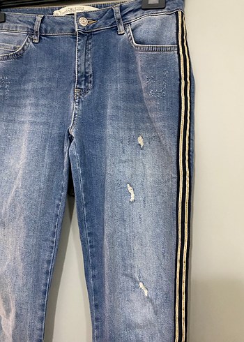 Zincir Detaylı Çizgili Mavi Kadın Kot Pantolon - Görsel 4