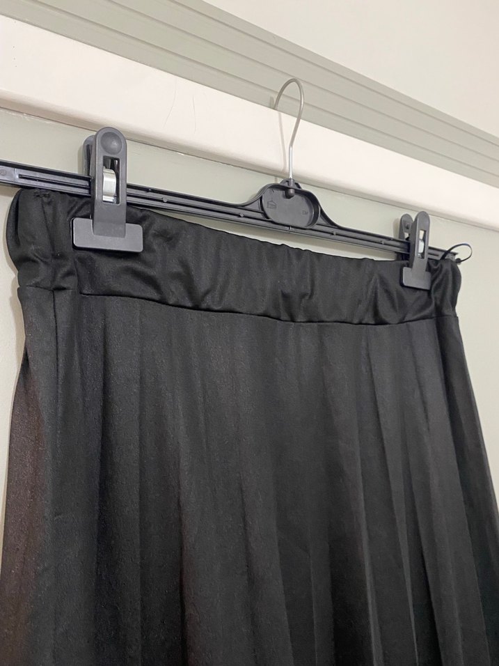 Kadın Siyah Piliseli Uzun Etek - Görsel 2