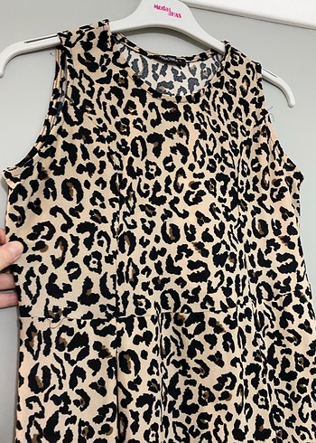 Kolsuz Leopar Desenli Uzun Elbise - Görsel 3