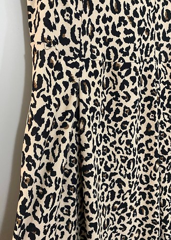 Kolsuz Leopar Desenli Uzun Elbise - Görsel 2