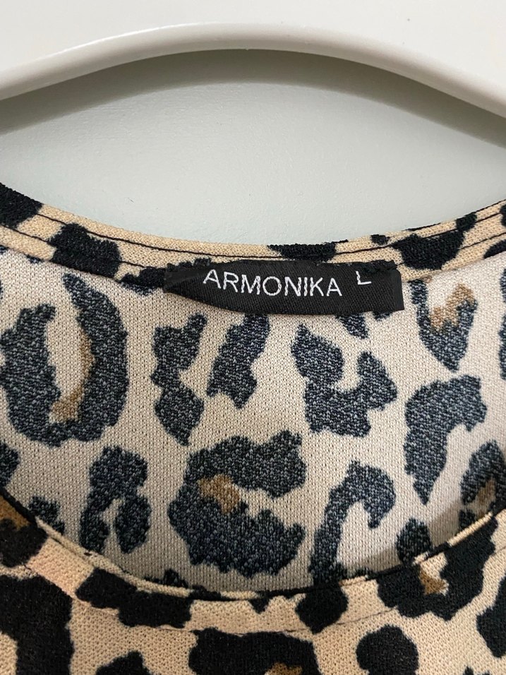 Kolsuz Leopar Desenli Uzun Elbise - Görsel 4