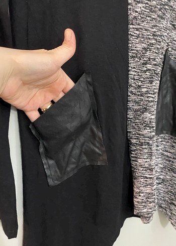 Yarım Balıkçı Yaka Siyah Desenli Uzun Tunik - Görsel 3