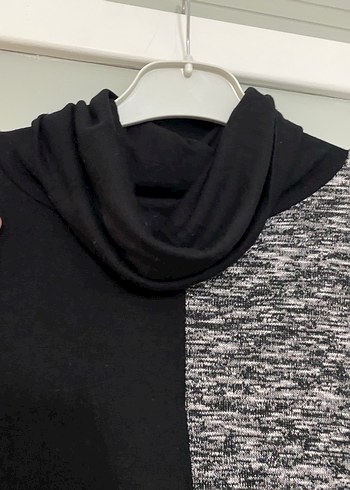 Yarım Balıkçı Yaka Siyah Desenli Uzun Tunik - Görsel 2