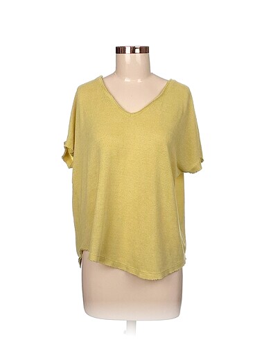 Diğer T-shirt %70 İndirimli.