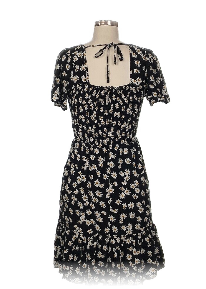 Trendyol & Milla Kısa Elbise %70 İndirimli. - Görsel 3