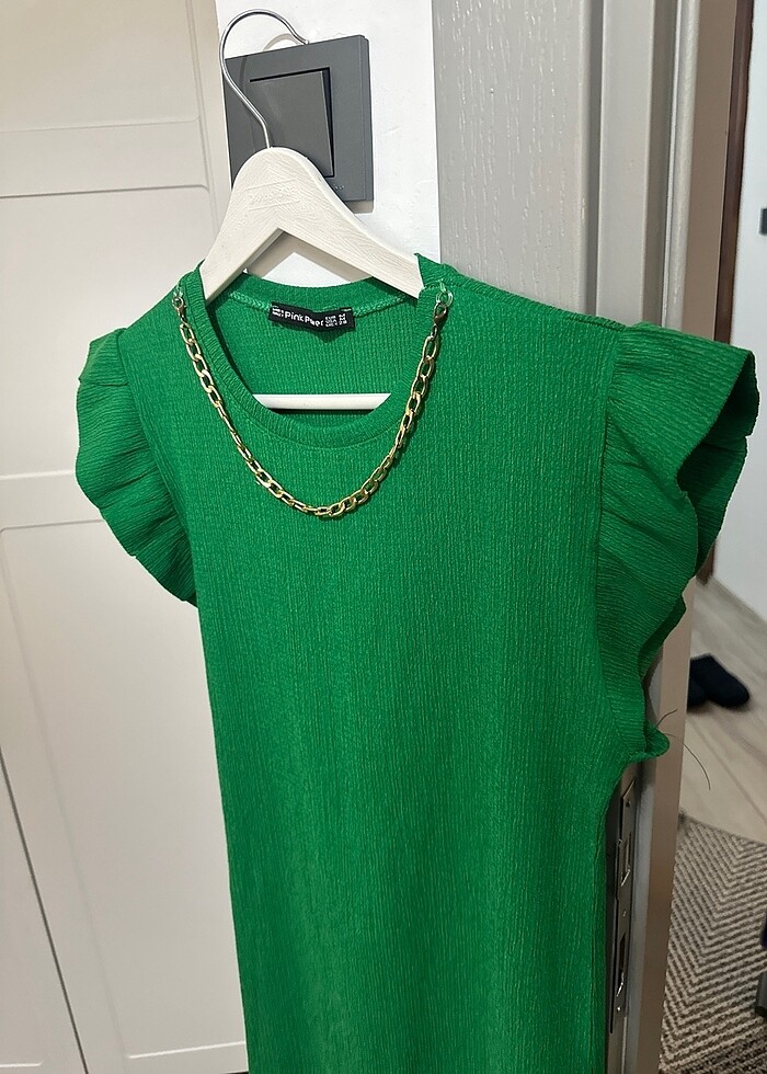 Yeşil elbise - Görsel 4