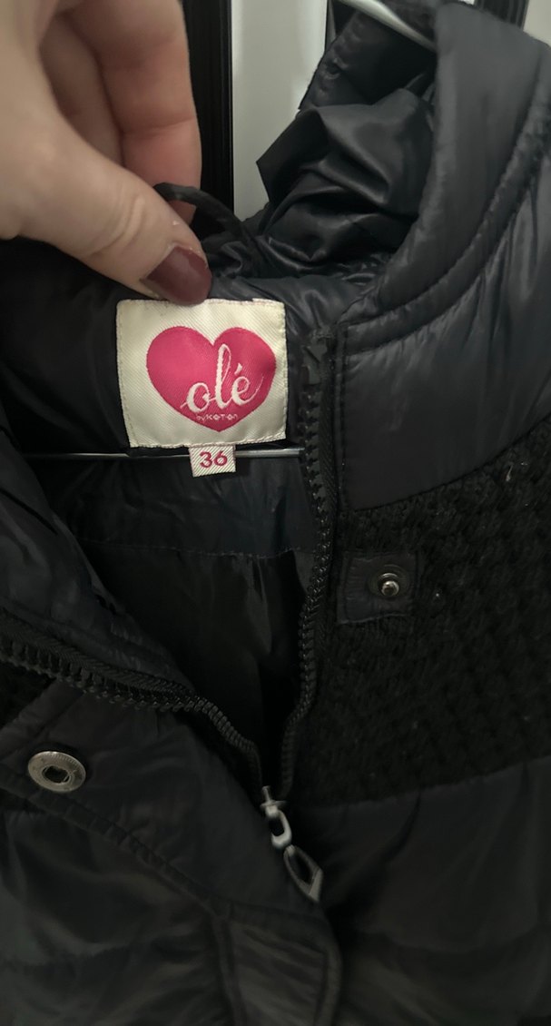 Fermuarlı Siyah Kapüşonlu Kadın Yelek KOTON - Görsel 3