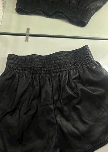 Bershka deri mini şort - Görsel 2